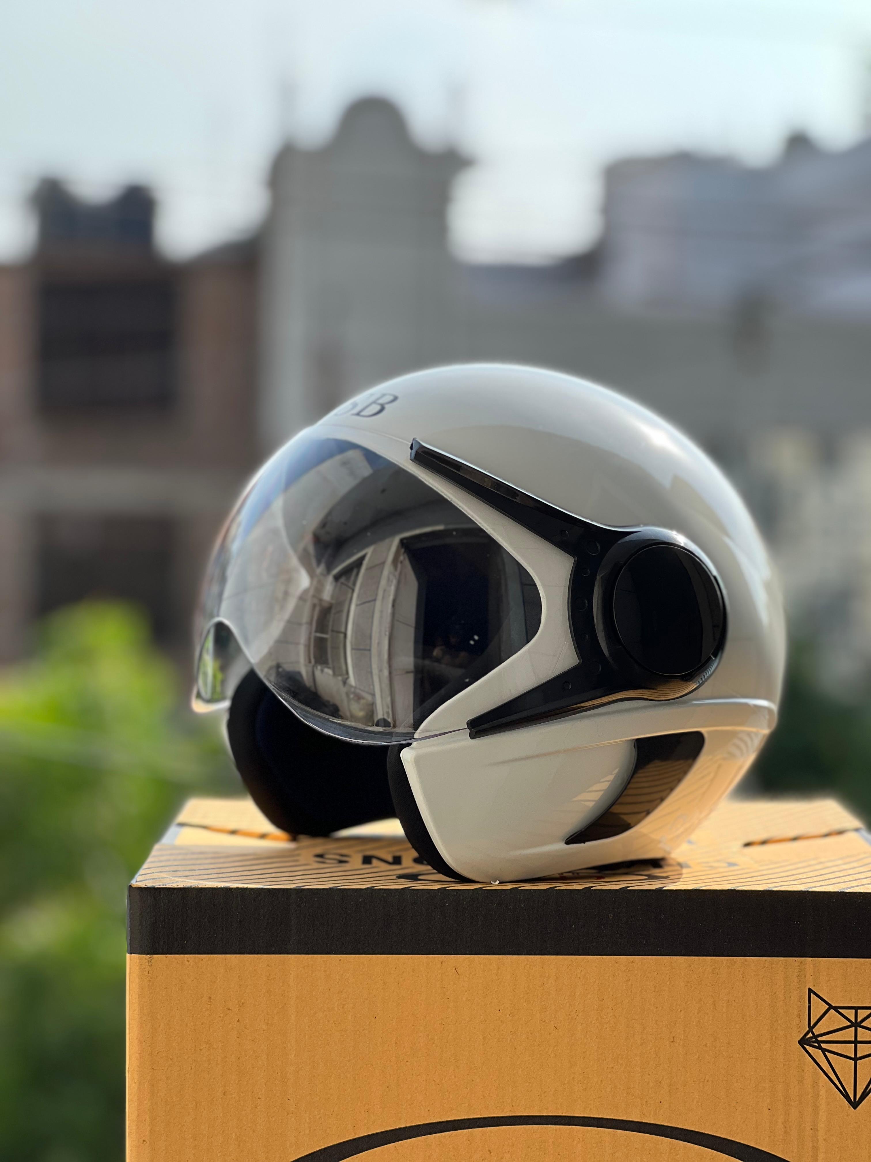Neo White - view 2